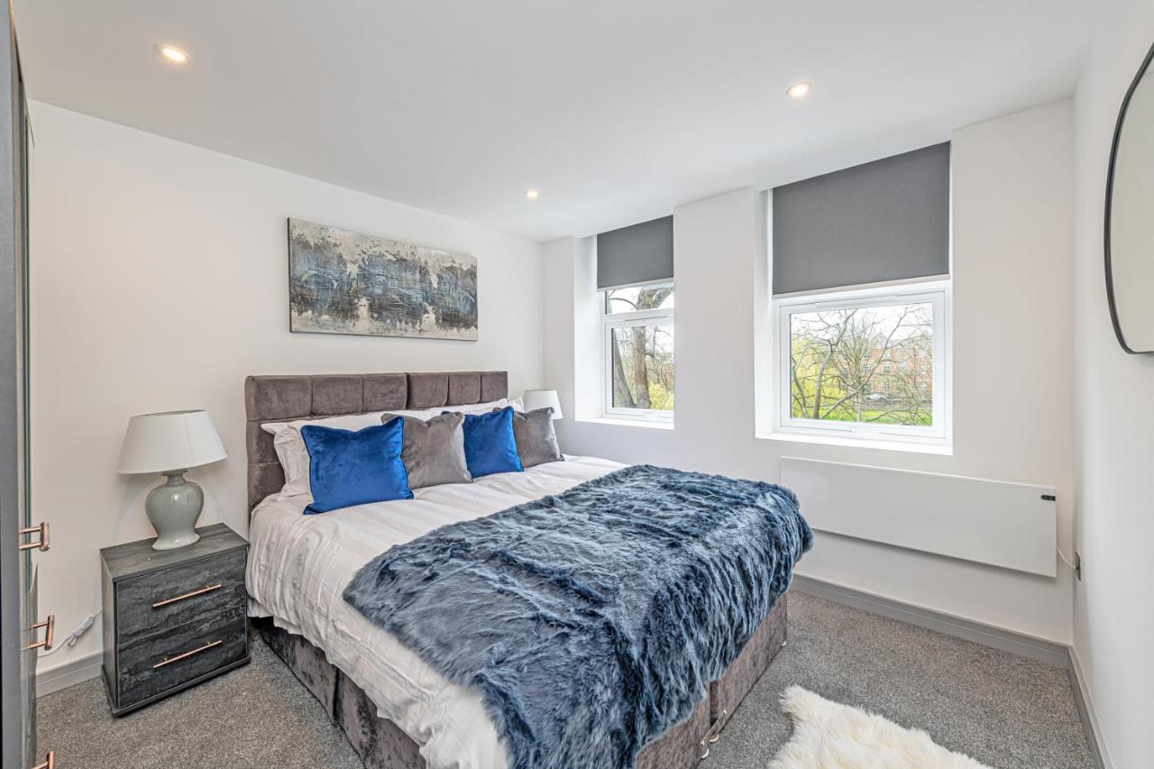 Charles House Serviced Apartments Престън Екстериор снимка
