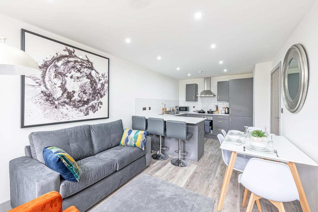Charles House Serviced Apartments Престън Екстериор снимка
