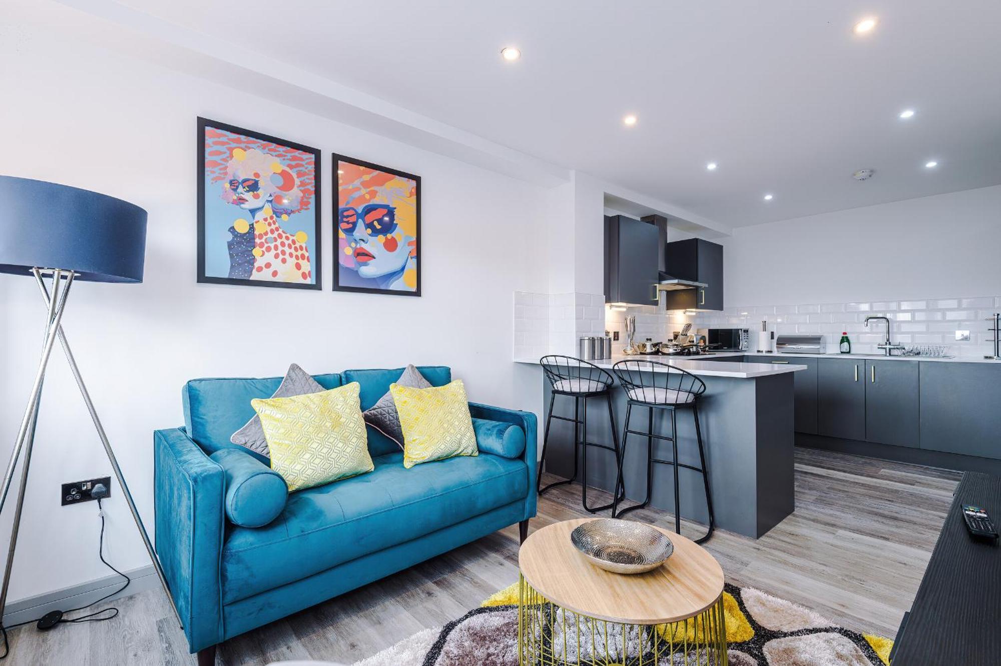 Charles House Serviced Apartments Престън Екстериор снимка