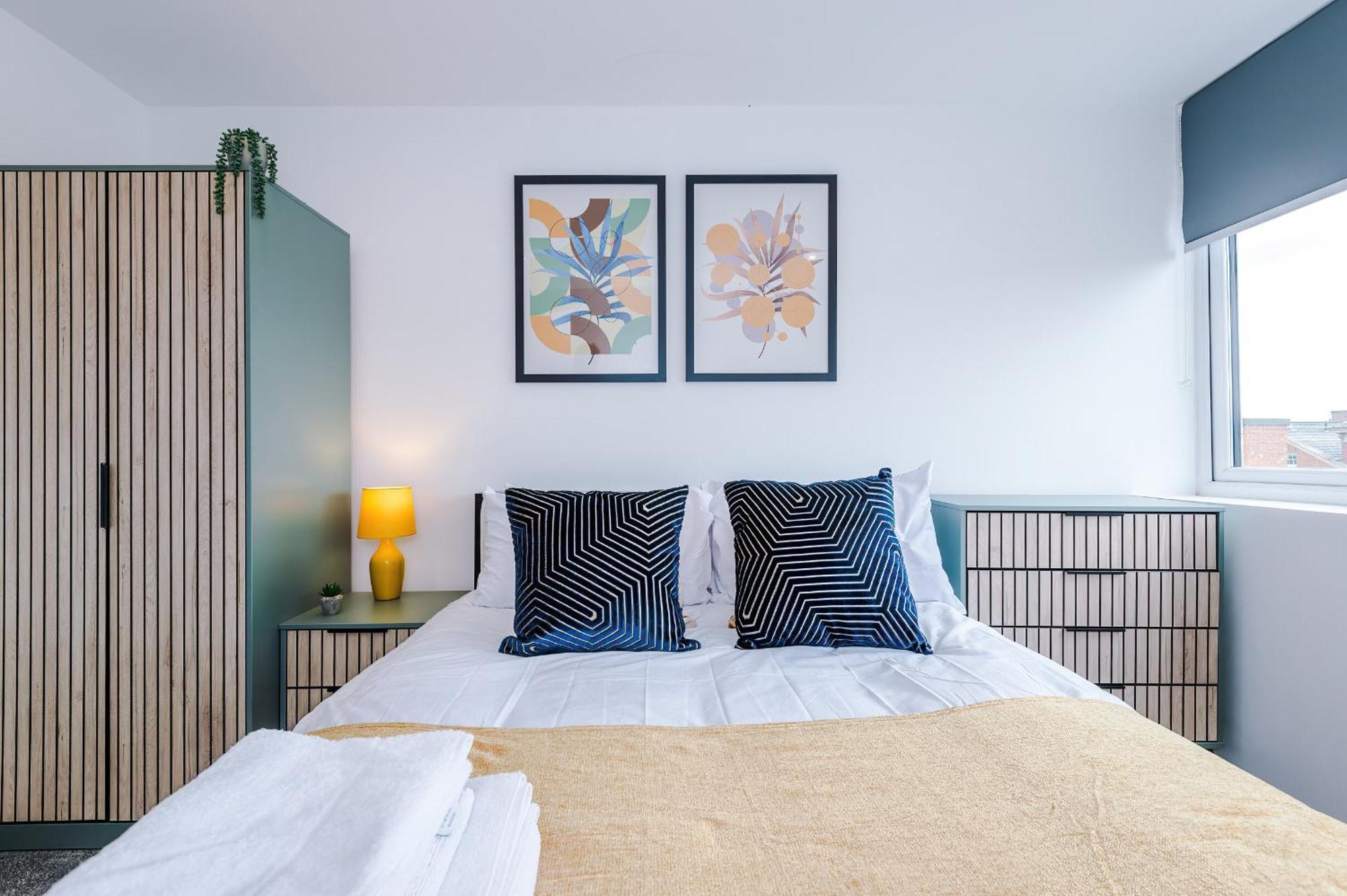 Charles House Serviced Apartments Престън Екстериор снимка