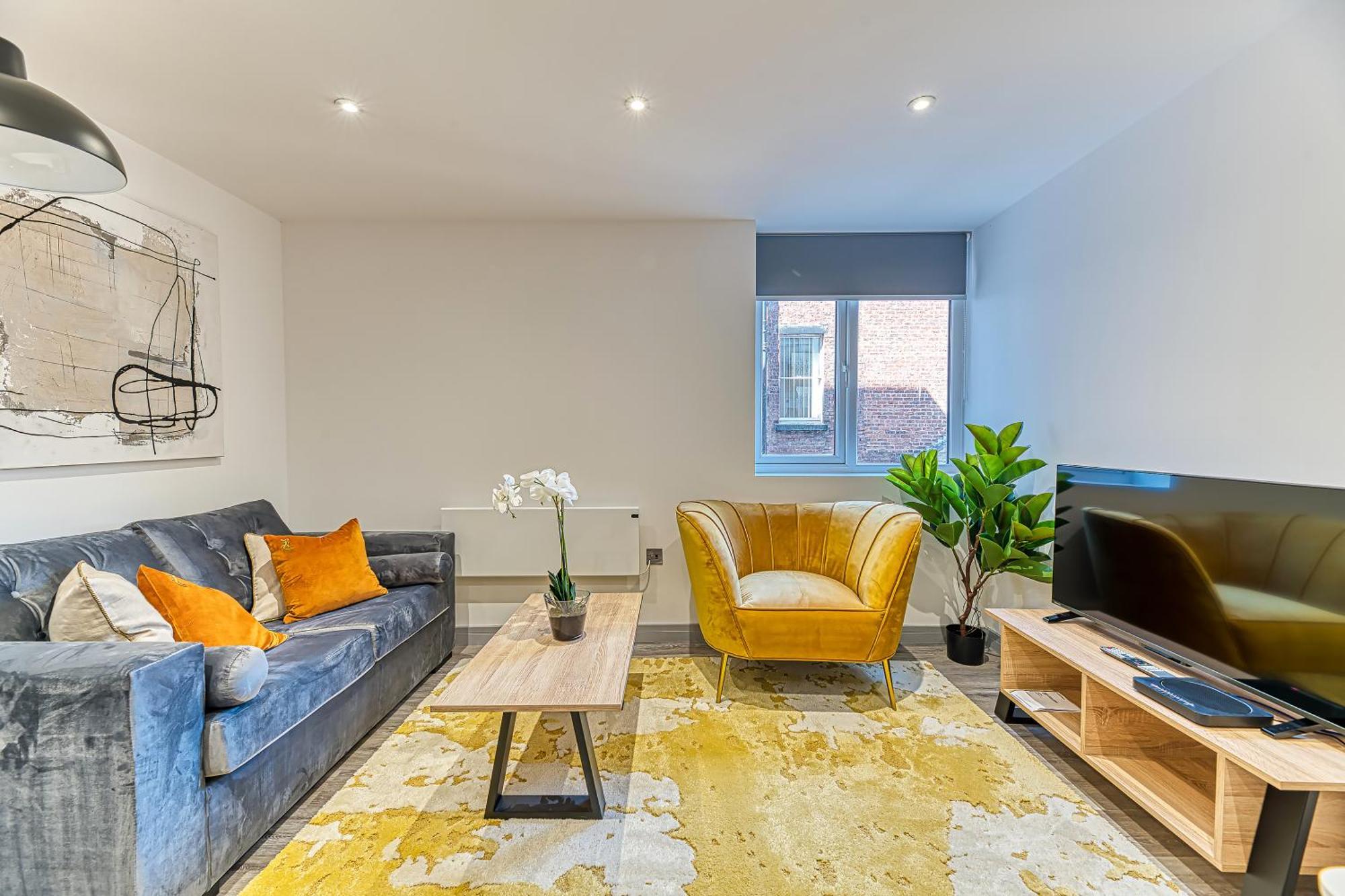 Charles House Serviced Apartments Престън Екстериор снимка
