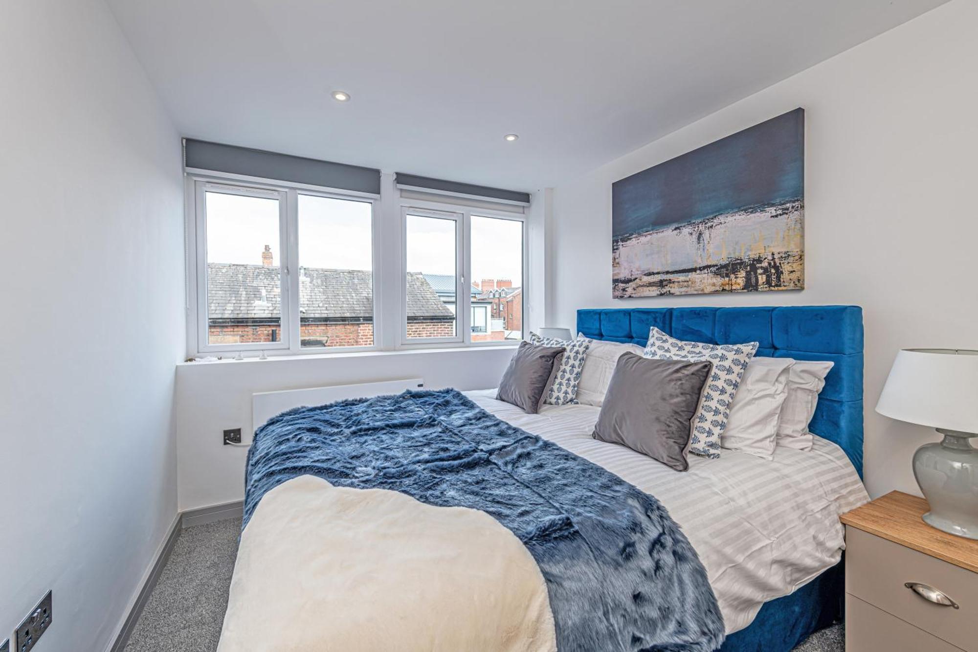 Charles House Serviced Apartments Престън Екстериор снимка