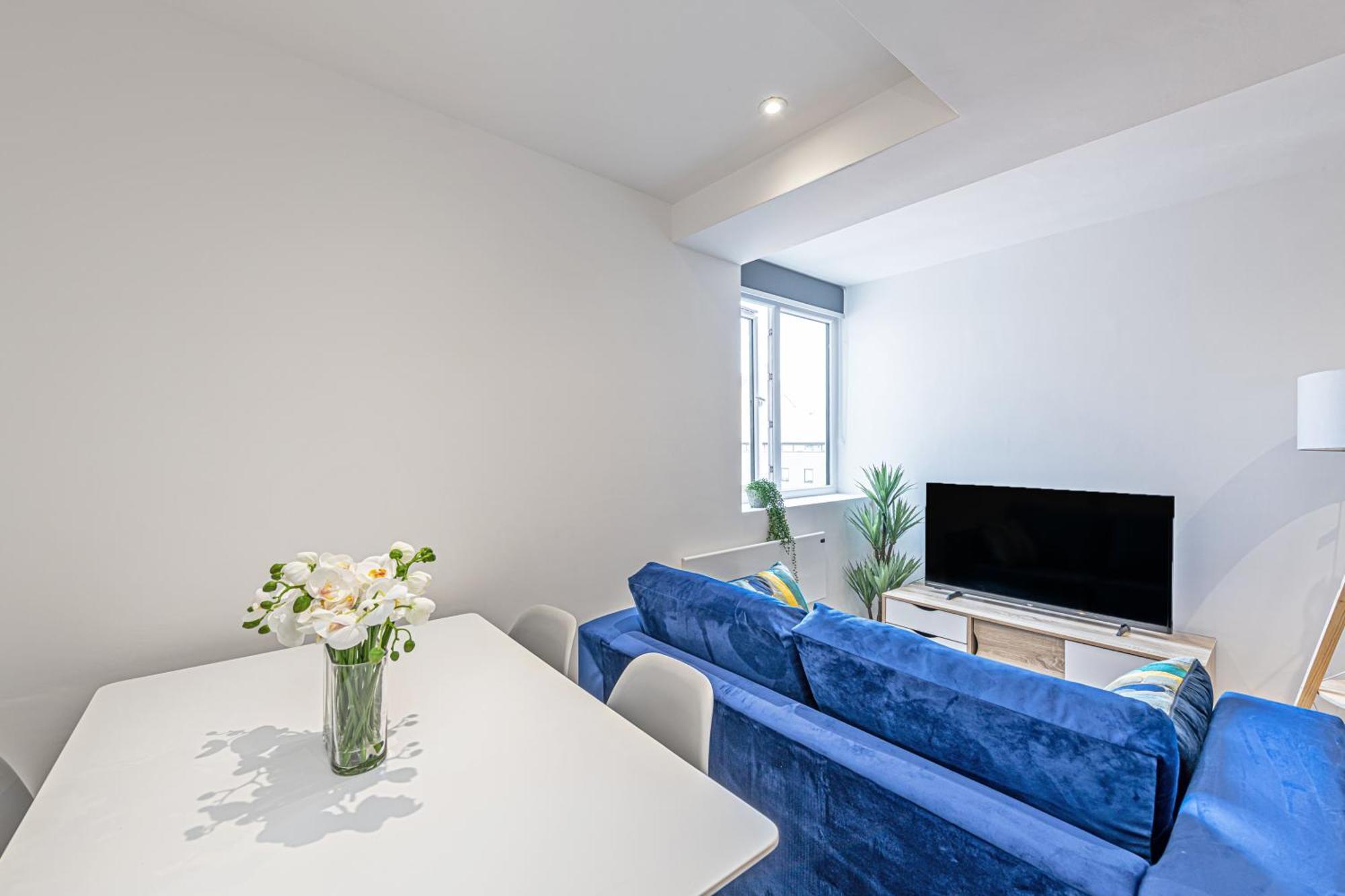 Charles House Serviced Apartments Престън Екстериор снимка